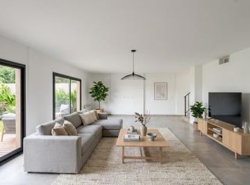 staging-output-1779119559078.jpeg · Venta Casa PH 4 Ambientes a Estrenar Cochera y Terraza Apto Crédito