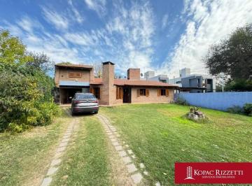 Foto · Villa Warcalde (Av Eguía Zenon 10363) - Venta Casa 4 Dorm.