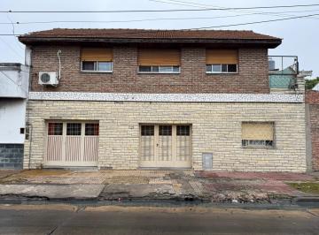 Casa · 185m² · 7 Ambientes · 1 Cochera · Casa en Remedios de Escalada