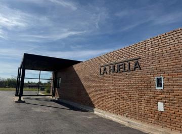 Terreno · 490m² · Venta de Lote en Barrio La Huella – Nuevo Bellavista