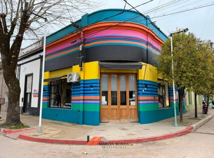 Local comercial · 152m² · 3 Ambientes