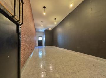 general-san-martin-jose-leon-suarez-alquiler-local-entre-30-y-60-mts · Local Comercial de 30 m