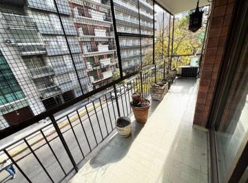 Departamento · 80m² · 3 Ambientes · 1 Cochera · Alquiler - Dpto 3 Amb C/ Cochera y Dependencia - Caballito