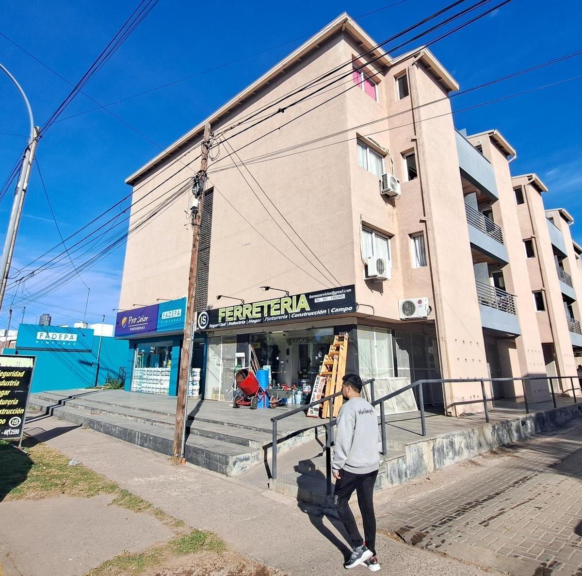 Av. Cdad. de Valparaíso al 3100