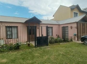 Casa · 159m² · 4 Ambientes · 2 Cocheras · Casa en Barrio Valle Viejo - San Emilio, Lujan