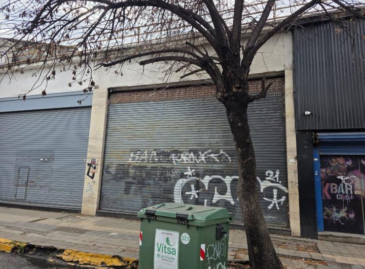 Local comercial · 184m²