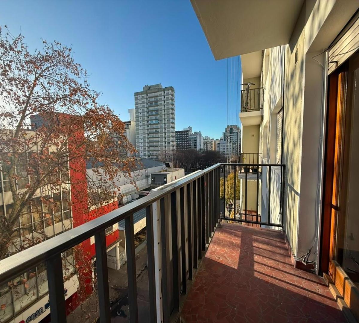 Erne vende: departamento 3 ambientes zona shopping los gallegos
