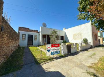 PH · 125m² · 4 Ambientes · 1 Cochera · Venta Casa en Vela.