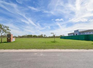 Terreno · 697m² · Lote en Venta en Puerto del Lago, Amarras, Escobar