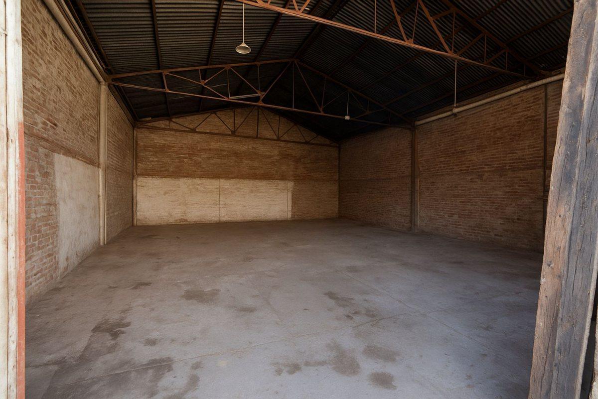 Manuel Castro 4700,  Lanús Oeste, Lanús