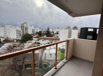 Departamento de 1 ambiente, La Plata · Semipiso de 1 Dormitorio en Alquiler con Amplio Balcon Al Frente