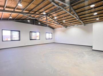 Depósito · 415m² · Alquiler Galpon con Oficinas a Estrenar