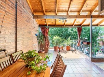 PH · 130m² · 4 Ambientes · Venta PH 4 Ambientes, Cochera, Terraza, Entrada Independiente, Villa Urquiza, No Apto Credito