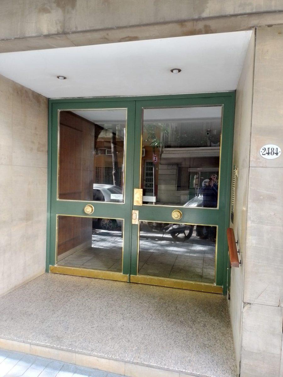 Hipólito Yrigoyen 2400