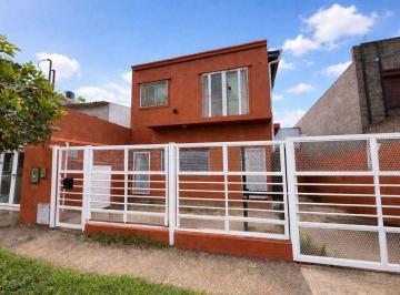 Bodega-Galpón · 296m² · Venta en Block Galpon + Local + Depto Pa en Zarate