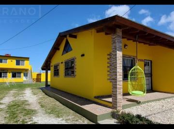 Casa · 250m² · 7 Ambientes · 2 Cocheras · Venta 2 Casas Tipo Hosteria. San Clemente del Tuyú