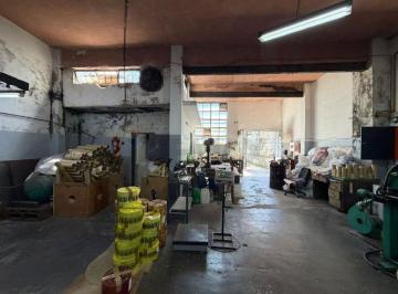 Bodega-Galpón · 328m² · Alquiler Amplio Galpón San Martin + Opc. Vivienda