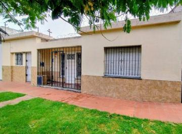 Casa · 117m² · 4 Ambientes · Venta Casa 3 Amb + Depto 2 Amb B. Florencio Sanchez