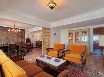Departamento · 231m² · 7 Ambientes · 2 Cocheras · Venta Depto 7 Ambientes C/2 Cocheras La Perla