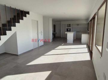 Casa · 130m² · 4 Ambientes · 1 Cochera · Casa en Venta Altos de Don Carlos 138 y 509