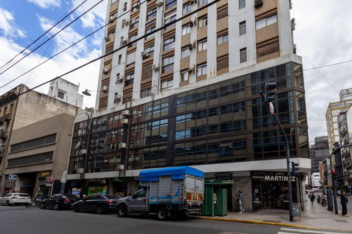 Uruguay 200,  San Nicolás, Capital Federal