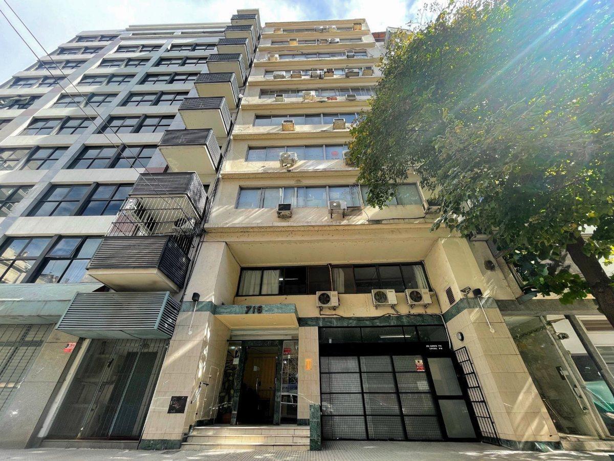 Del Carmen 700
