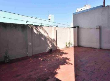 Departamento · 48m² · 3 Ambientes · Venta Departamento 3 Ambs Liniers Centro C/ Patio