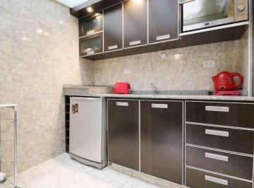 Departamento · 32m² · 1 Ambiente · Venta Monoambiente con Patio Impecable! Lumino