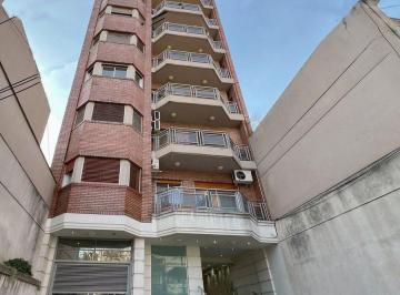 Departamento · 88m² · 4 Ambientes · Departamento Venta 4 Amb. Lanús Centro Apto Cred.