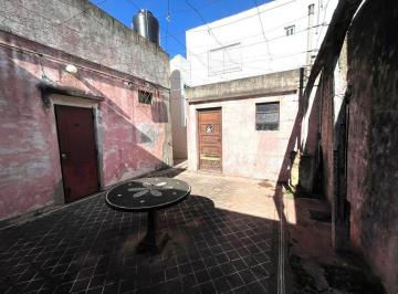 Casa · 49m² · 2 Ambientes · PH 2 Amb con Patio y Entrada Independiente S/ Exp