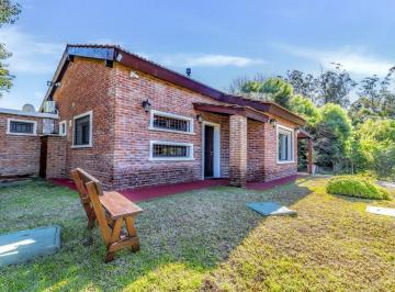 Casa · 140m² · 4 Ambientes · 1 Cochera · Venta Casa 3 Dorm. en Punta del Este Mansa