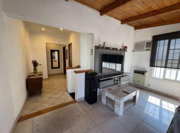 PH · 106m² · 4 Ambientes · Venta PH 3 Amb Más PH 2 Amb en Munro Apto Crédito