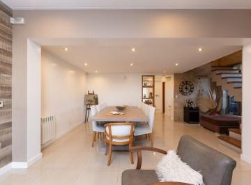 Casa · 260m² · 5 Ambientes · Venta Casa en Haedo 5 Amb - Permuta