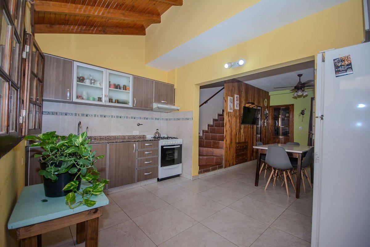 América 3800,  Villa Luzuriaga, La Matanza
