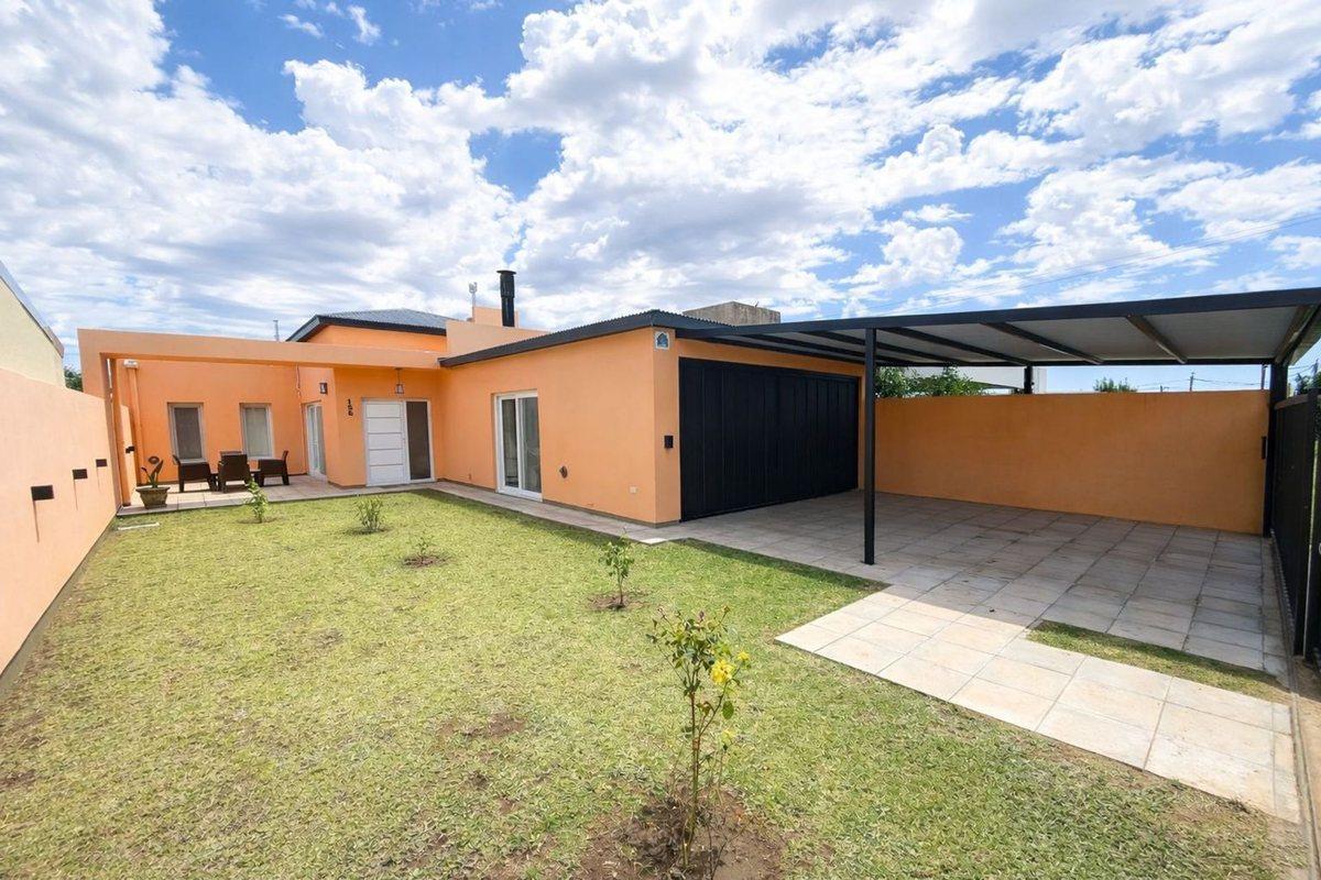 Uspallata 100,  Toay, La Pampa