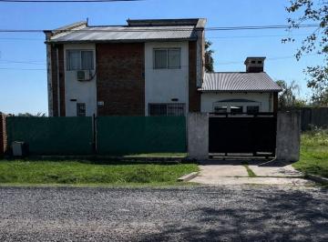 Casa · 174m² · 5 Ambientes · 2 Cocheras · Venta Casa de 3 Dorm. en Tierra de Sueños 3