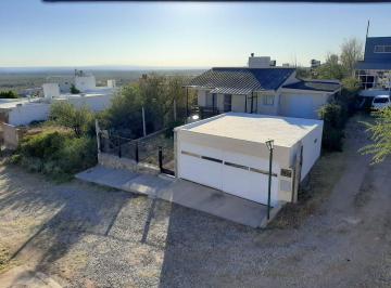 Casa · 140m² · 4 Ambientes · 2 Cocheras · Se Vende Casa Altos del Portezuelo