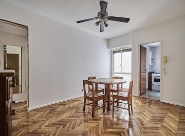 Departamento · 32m² · 2 Ambientes · Oportunidad - Depto de Dos Ambientes Cerca de Plaza Vicente López. Remodelado. Recoleta