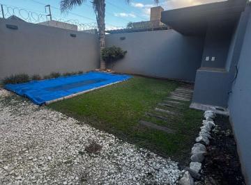 Casa de 9 ambientes, Córdoba · Duplex en Nuevo Poeta Lugones con 180 m² y 3 Dorm. con Pileta en Alquiler