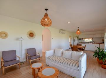 Casa · 158m² · 5 Ambientes · 1 Cochera · Venta Casa en Haras del Sur III