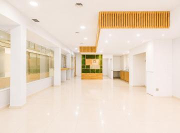 Local comercial · 140m² · 25 de Mayo Al 200