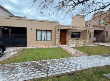 Casa de 6 ambientes, General Gutiérrez · Venta - Casa (500 m² - Planta Baja) - Maipú - Viñas del Torreón (Apta Crédito)