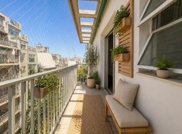 Departamento · 69m² · 3 Ambientes · Oportunidad en Balvanera Departamento Venta 2 Dorm Balcon Frente Sol - Amplio Living