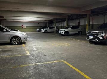 Garage · 12m² · Venta Cochera en 48 Entre 7 y 8