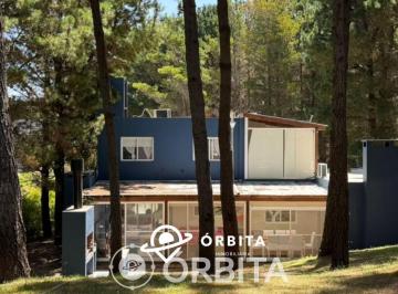 Casa · 131m² · 7 Ambientes · 1 Cochera · Casa en Venta en Costa Esmeralda, Barrio Senderos 2