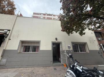 PH · 56m² · 3 Ambientes · Villa Urquiza PH Al Frente con Terraza – 3 Amb. Sin Expensas