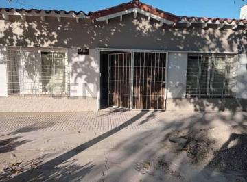 Casa · 80m² · 3 Ambientes · 1 Cochera · Casa en Alquiler - Villa Hipodromo - Godoy Cruz