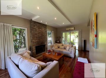 Casa · 220m² · 5 Ambientes · Casa de 5 Ambientes en Venta en La Montura Pilar