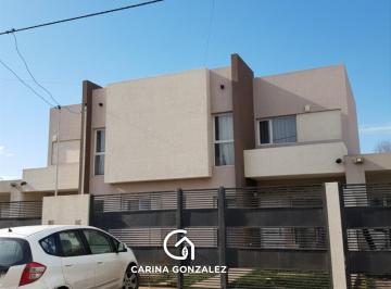 PH · 5 Ambientes · 1 Cochera · Alquiler PH Tierra Mansa
