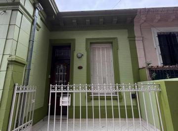 Casa · 5 Ambientes · Casa en Banfield Oeste